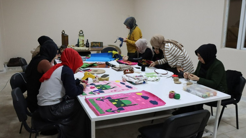 Şanlıurfa'da Meslek Edindirme Kurslarına Kadınlardan Yoğun İlgi