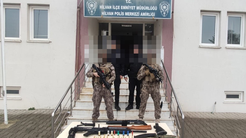 Hilvan İlçe Emniyet Müdürlüğü Aranan Şahıslara Operasyon Düzenledi
