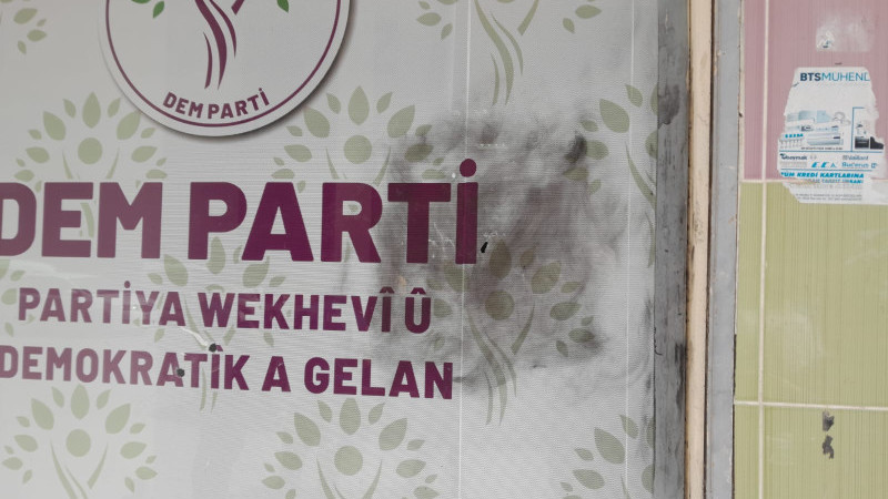 Birecik'te DEM Parti binasına ikinci saldırı
