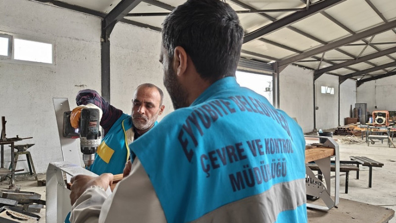 Eyyübiye Belediyesi Atölyesi Üretmeye Devam Ediyor