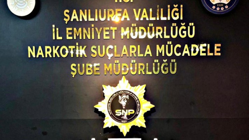 Şanlıurfa'da 4 Kilo 410 Gram Sıvı Bonzai Maddesi Ele Geçirildi