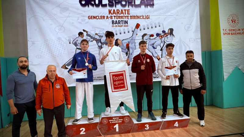 Şanlıurfalı Genç Karateci Türkiye Üçüncüsü Oldu