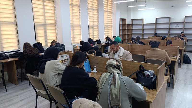 Karaköprü'de Öğrenciler  KPSS, ALES, YKS, AYT ve TYT Sınavlarına Hazırlanıyor