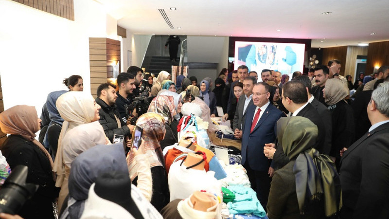 Haliliye'de 8 Mart Dünya Kadınlar Gününde El Emeği Sergisi Düzenlendi