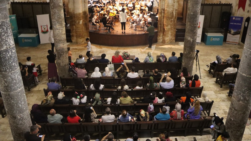 Şanlıurfa'da 23 Nisan Konserle Kutladı
