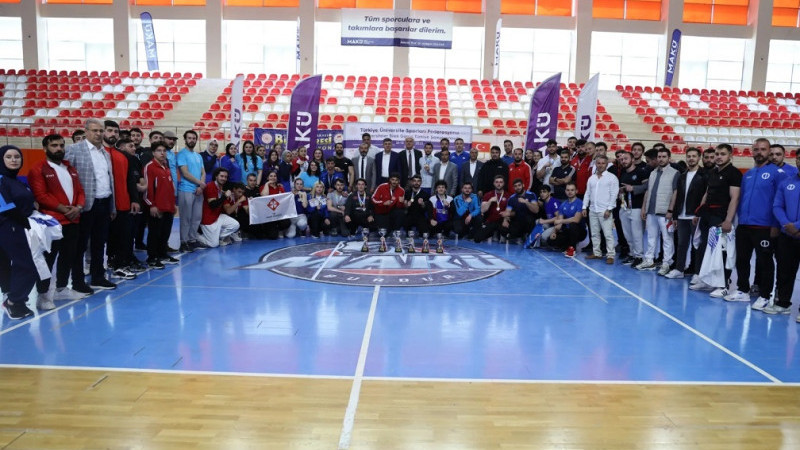 Harran Üniversitesi Sporcularından Bilek Güreşi Türkiye Şampiyonasında Büyük Başarı