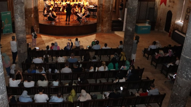 Çocuk ve Gençlik Korosu Orkestrası ile Genç Yetenekler Piyano Konseri Düzenlendi