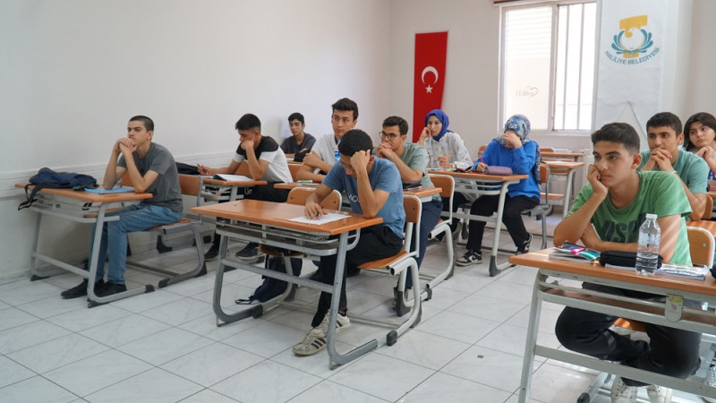 Haliliye'de Üniversite Adayları İçin Yaz Kursu Başladı