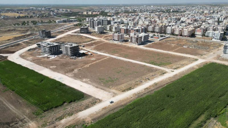 Şanlıurfa Büyükşehir Belediyesi Viranşehir'de Yeni Cadde ve Yollar Yapıyor