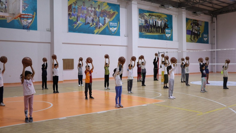 Haliliye'de Yaz Spor Okullarını Yoğun İlgi Gördü