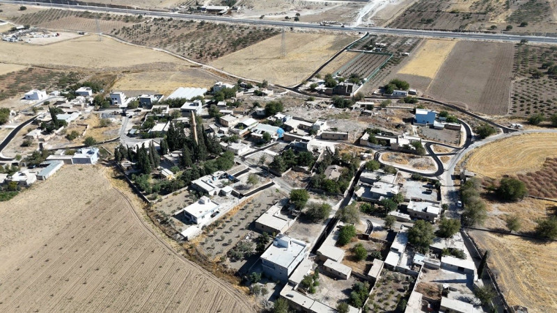 Karaköprü'de Kış Öncesi Kırsal'da Yol Çalışmaları Sürüyor