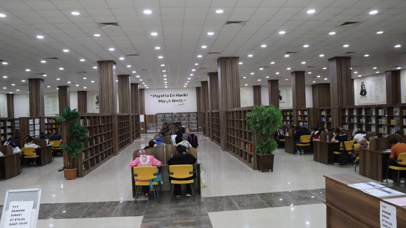 Karaköprü'de YKS’ye Hazırlanan Öğrencilere Destek