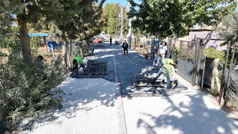 Haliliye'de 14 Farklı Ekiple Yol Çalışmaları Sürüyor