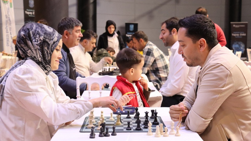 Şanlıurfa'da Öğretmenler İçin Satranç Turnuvası Düzenledi