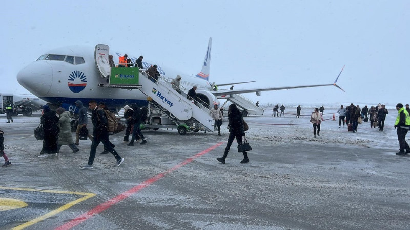 Şanlıurfa GAP Havalimanı’nda Kar Engeli Yok: Uçuşlar Aksamadan Sürüyor