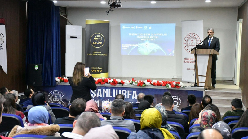 Şanlıurfa'da Bilim Olimpiyatları Öğretmen Eğitimleri Başladı