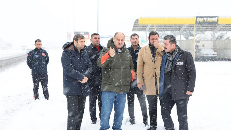 Başkan Gülpınar, Karla Mücadele Çalışmalarını Yönetti