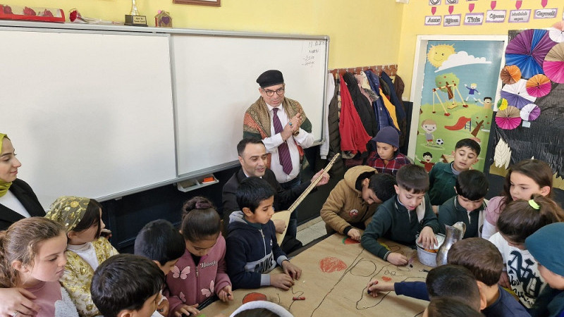 Resimle Türkü Aynı Sahnedeydi: Yerli Malı Haftası’na Sanat Dolu Kutlama