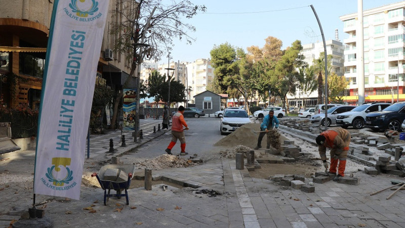 Haliliye'de 13 Ekip ile Yol Çalışmaları Sürüyor