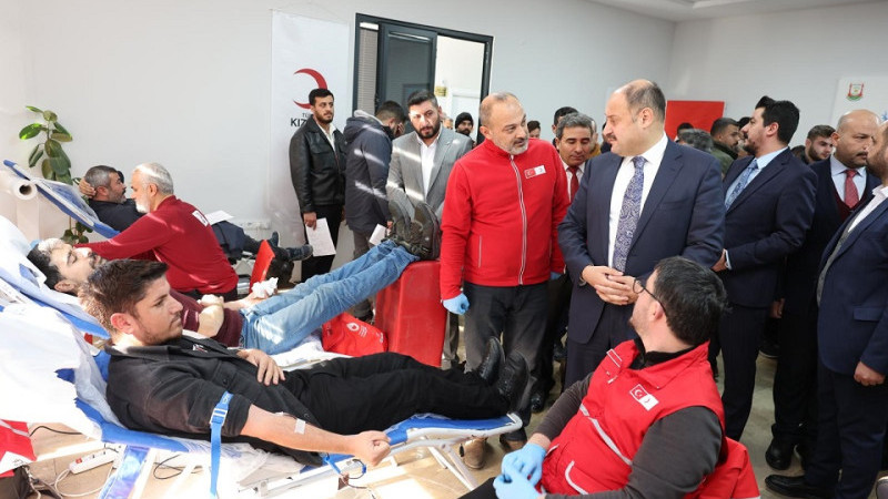 Şanlıurfa Büyükşehir Belediyesi'nden Kan Bağışı Kampanyasına Destek