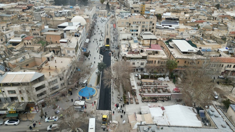  Divanyolu Yayalaştırma Projesi kapsamında Asfalt Serimine Başlandı