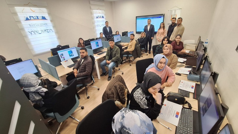 Şanlıurfa!'da Başarılı Olan 15 Öğrenciye Düzenlenen Törenle Sertifikaları Verildi