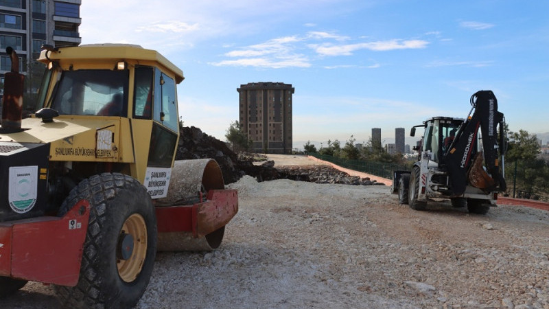 Büyükşehir'den Karaköprü Doğukent Mahallesi’nde Yol Yapım Çalışmaları