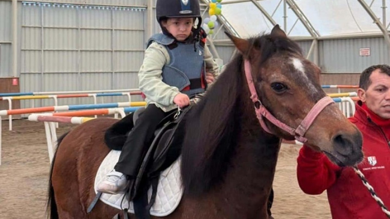 Özel Öğrenciler TJK Şanlıurfa Hipodromda Buluştu