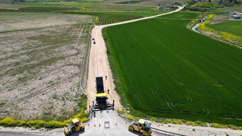 Şanlıurfa Büyükşehir Belediyesi Grup Yolunda Asfalt Çalışmalarına Başladı 