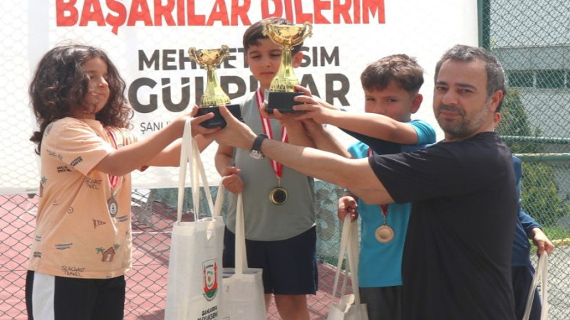Şanlıurfa'da Tenis Turnuvası Ödül Töreniyle Sona Erdi