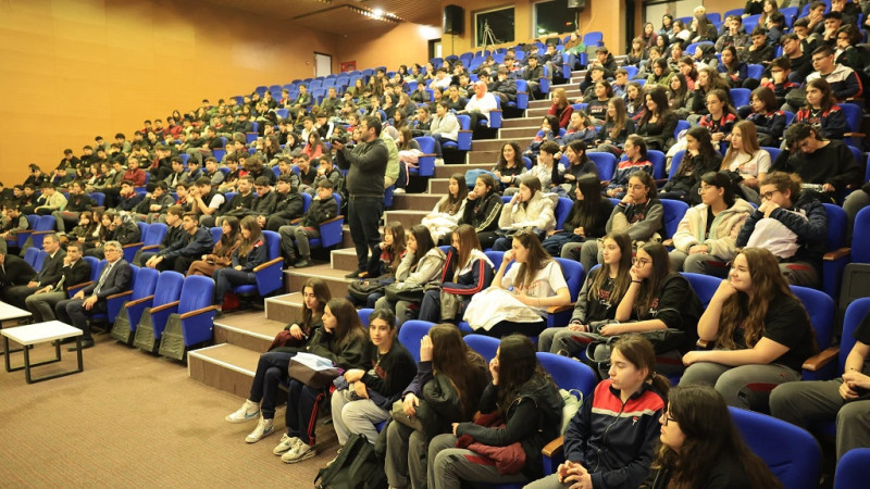 Başkan Nihat Çiftçi, Öğrencilerle Buluştu