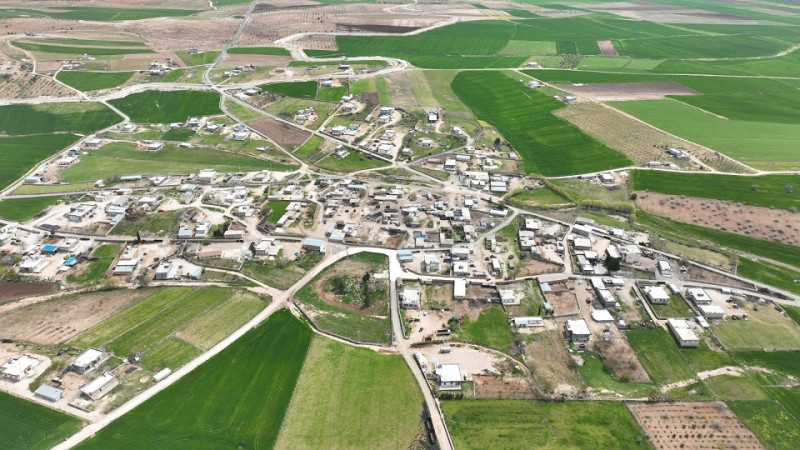 Şanlıurfa Büyükşehir Belediyesi Kırsal Mahallelerde Yol Mesaisini Sürdürüyor