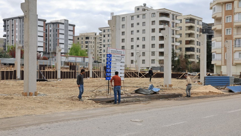 Karaköprü Güllübağ Mahallesi’nde Yeni Kapalı Semt Pazarı Yapılıyor