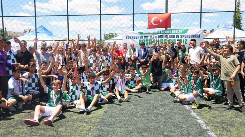 Şanlıurfa'da Okullar Arası Futbol Turnuvası Tamamlandı