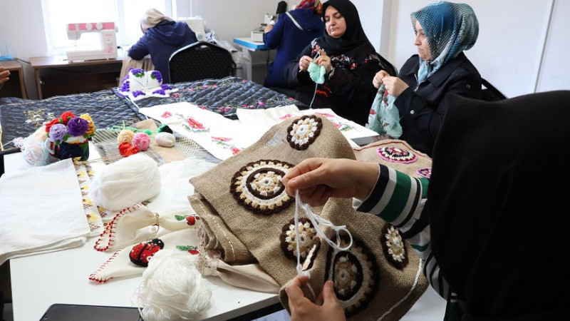 Haliliye'de Kadınlar İçin Eğitim ve Öğretim Projeleri Sürüyor