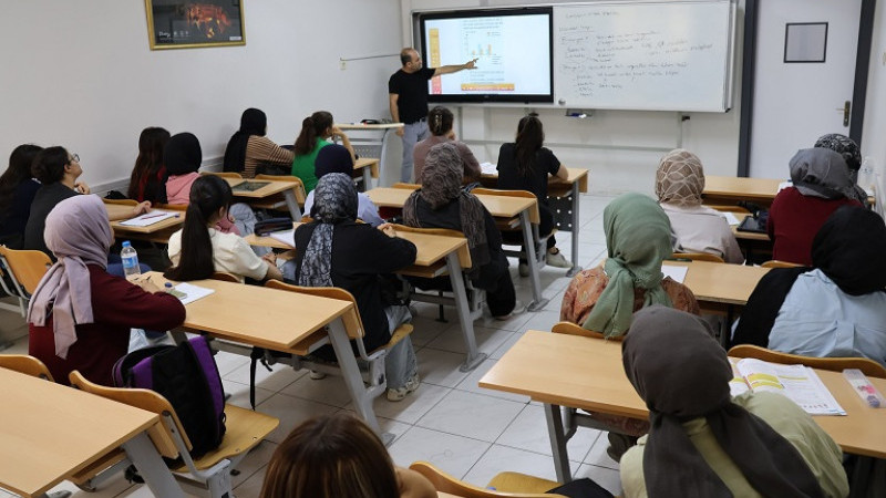 Haliliye'de Tercih Sürecine Giren Öğrencilere Destek