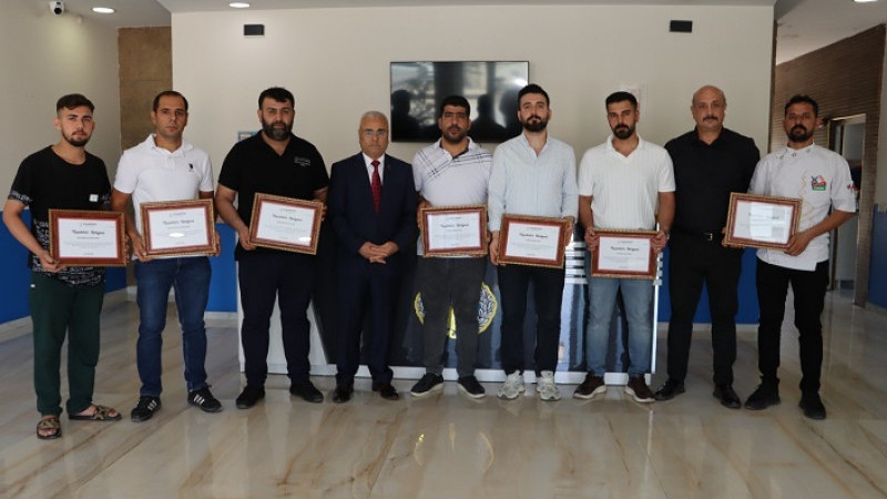 Karaköprü'de Doğalgaz Kullanan Fırıncılara Teşekkür Belgesi Varildi