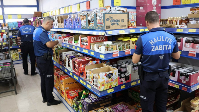 Haliliye'de Zabıta Zincir Marketlerde Denetimlerini Sürdürüyor