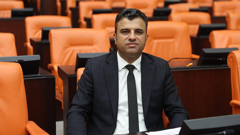 Milletvekili Ömer Öcalan, Çocuk Güvenliği, Toplum Sağlığı ve Hayvan Haklarını TBMM'ye Taşıdı