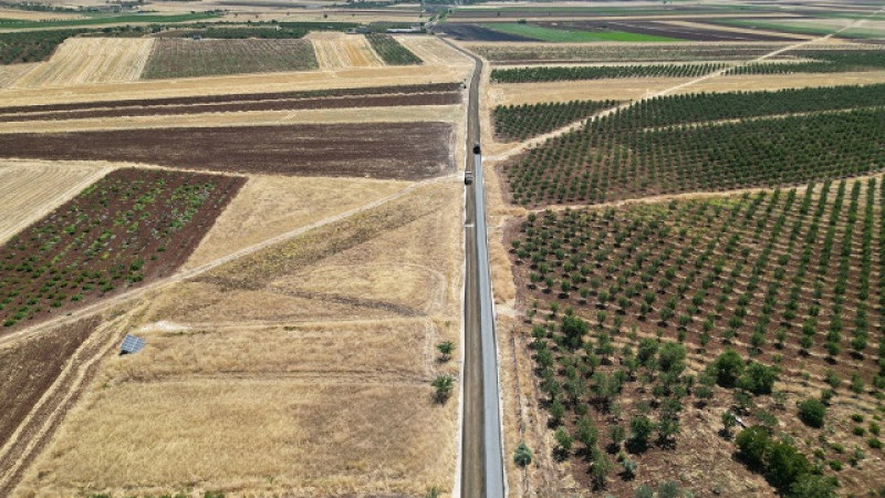 Şanlıurfa Büyükşehir Belediyesi Hilvan'da 5,5 Kilometrelik Yolu Yeniledi
