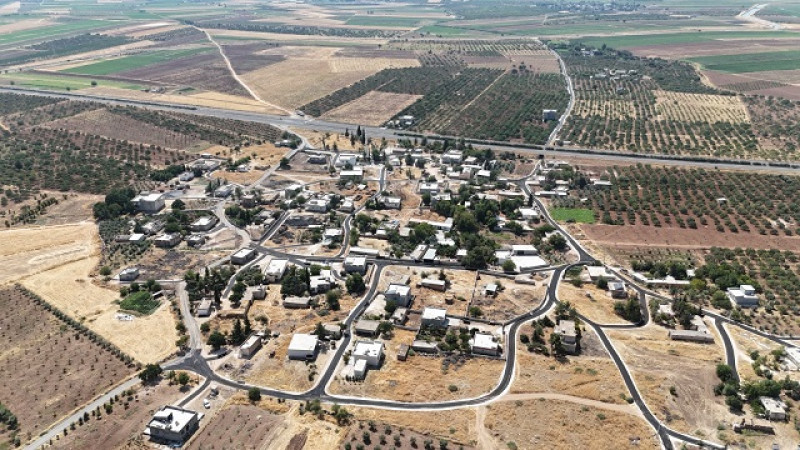 Karaköprü'nün Kırsalında Yol Çalışmaları Sürüyor