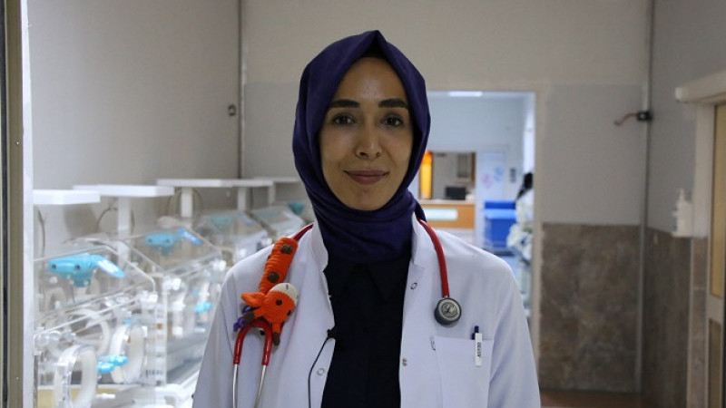 Uzmanı Dr. Kendirci: Anne Sütü, Bebeğin İlk Aşısı ve En Güçlü Koruyucusu