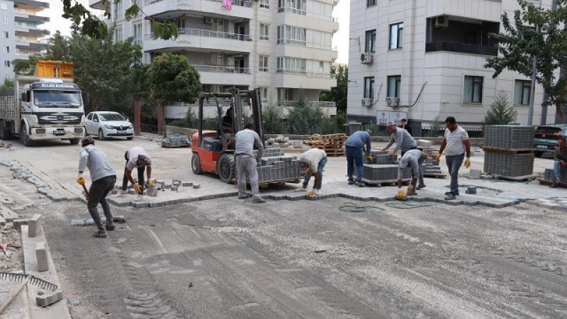 Karaköprü'de Prestij Sokak Çalışmaları Devam Ediyor