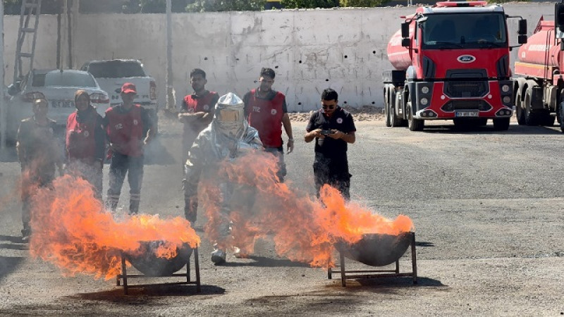 Geleceğin İtfaiyecileri ve Afet Uzmanı Adaylarına Tatbikat Düzenlendi